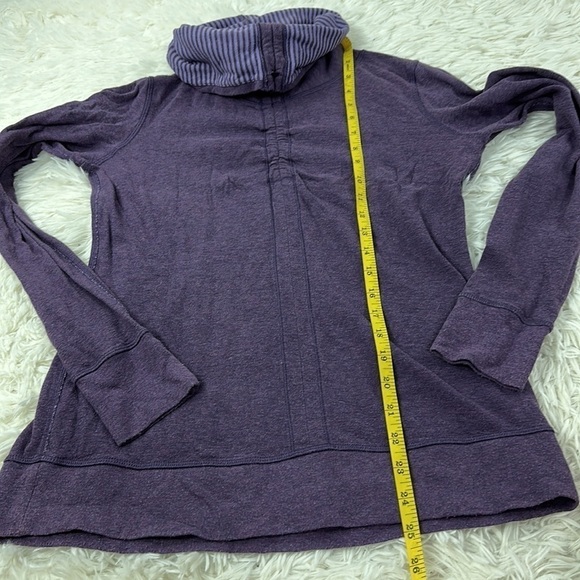 Lululemon In A Cinch Long Sleeve Tee Heathered Deep Zinfandel / Classic Stripe - Picture 4 of 7